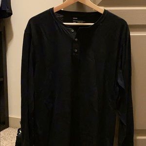 Black Men’s Long Sleeve with 3 buttons